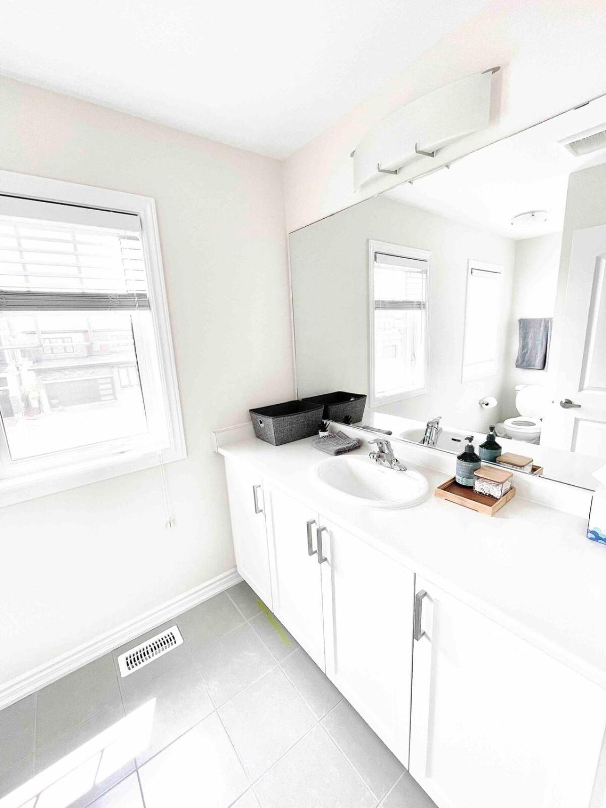 Large 5 Bedroom Newly Built Home Sleeps 12 Persons Thorold Extérieur photo